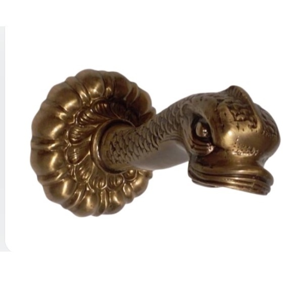 Pond themed water fountain spout with decorative escutcheon